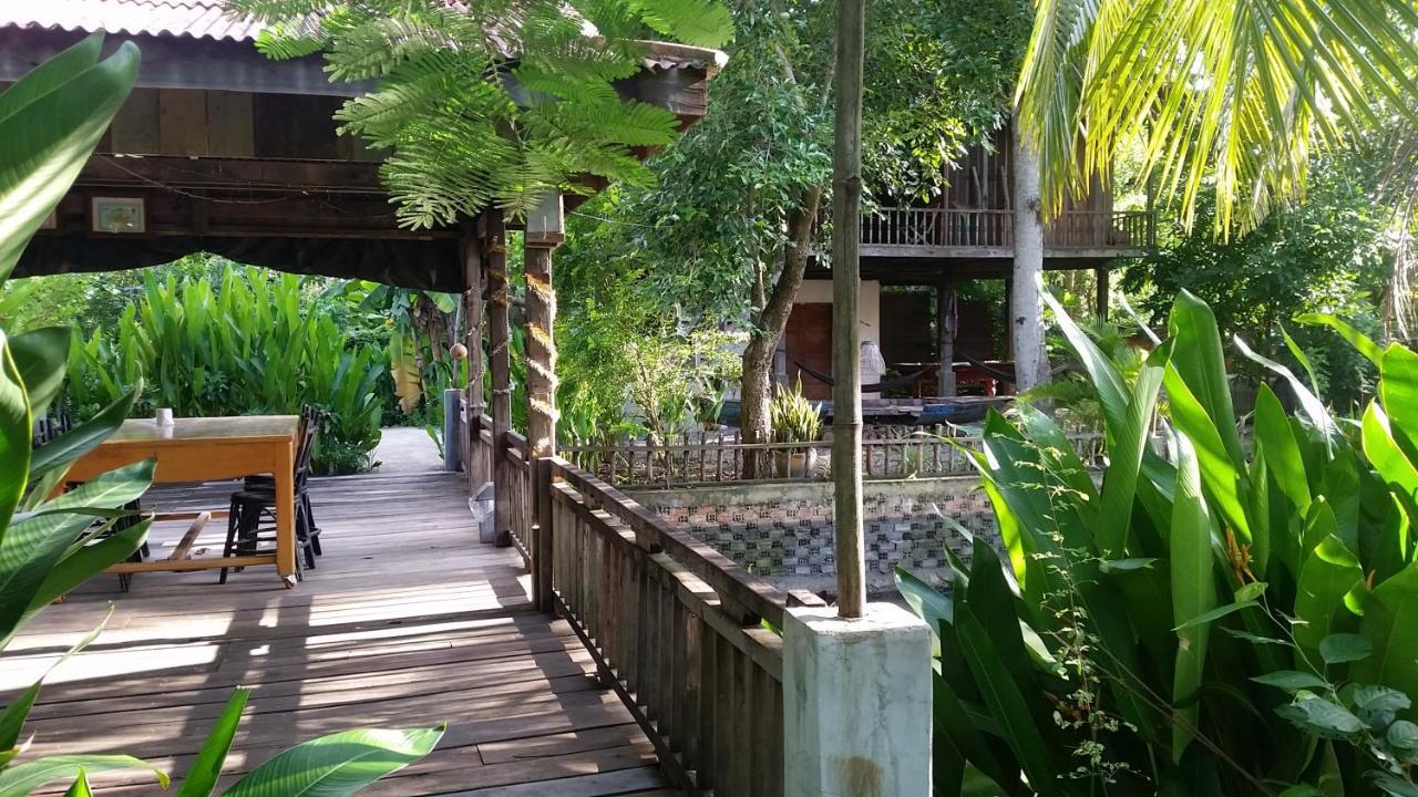 O'Hamok Family Homestay Battambang Extérieur photo