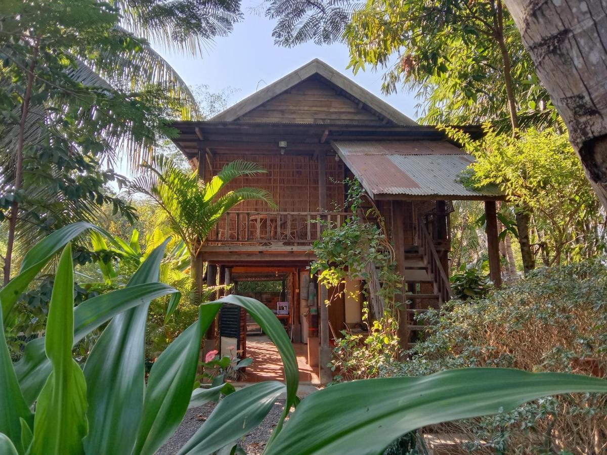O'Hamok Family Homestay Battambang Extérieur photo