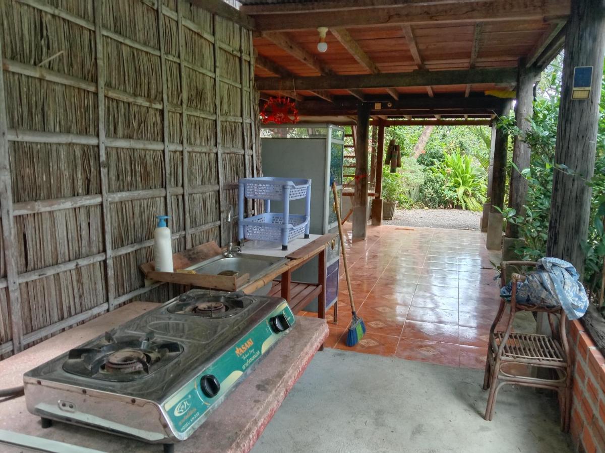 O'Hamok Family Homestay Battambang Extérieur photo