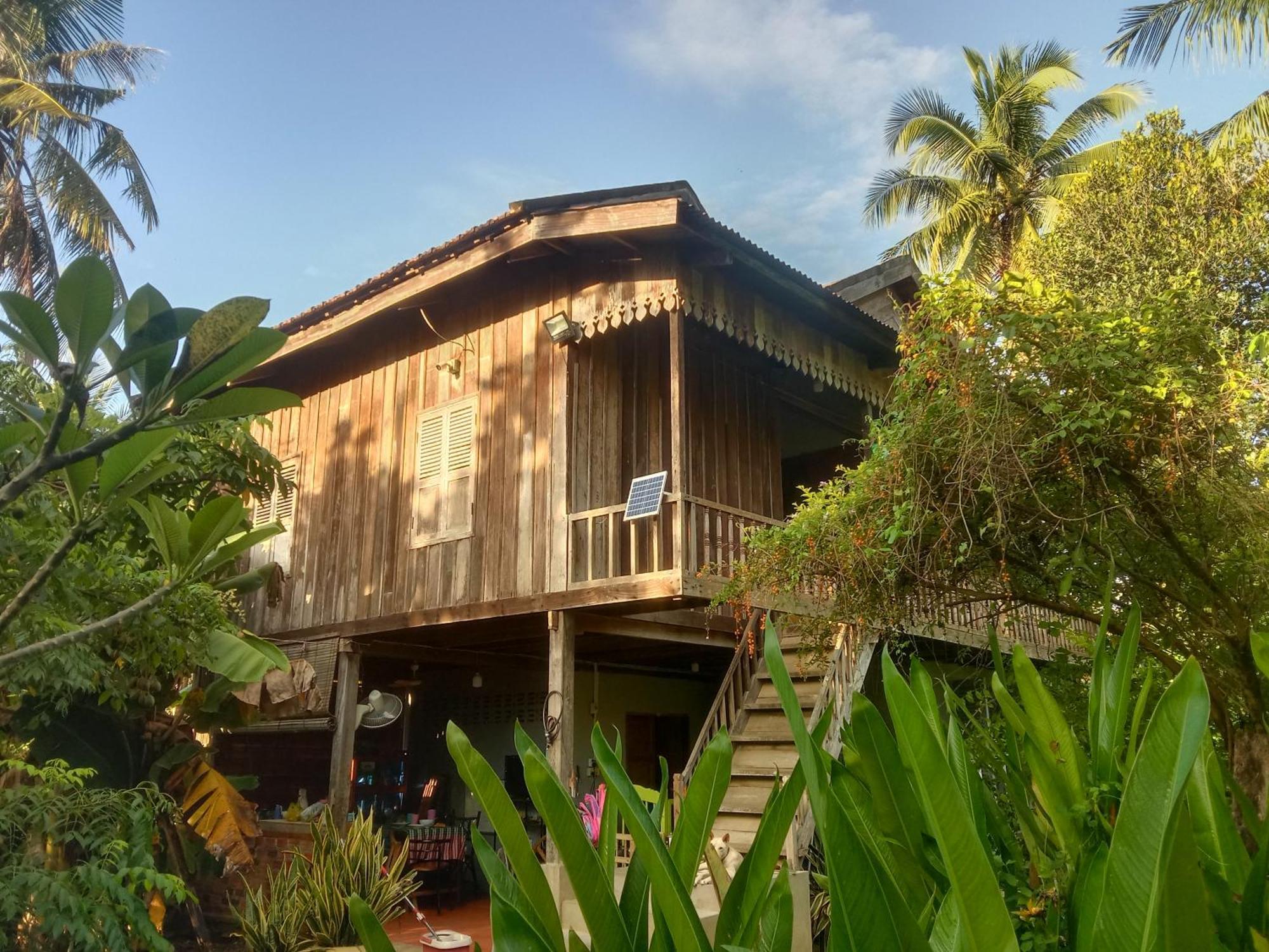 O'Hamok Family Homestay Battambang Extérieur photo