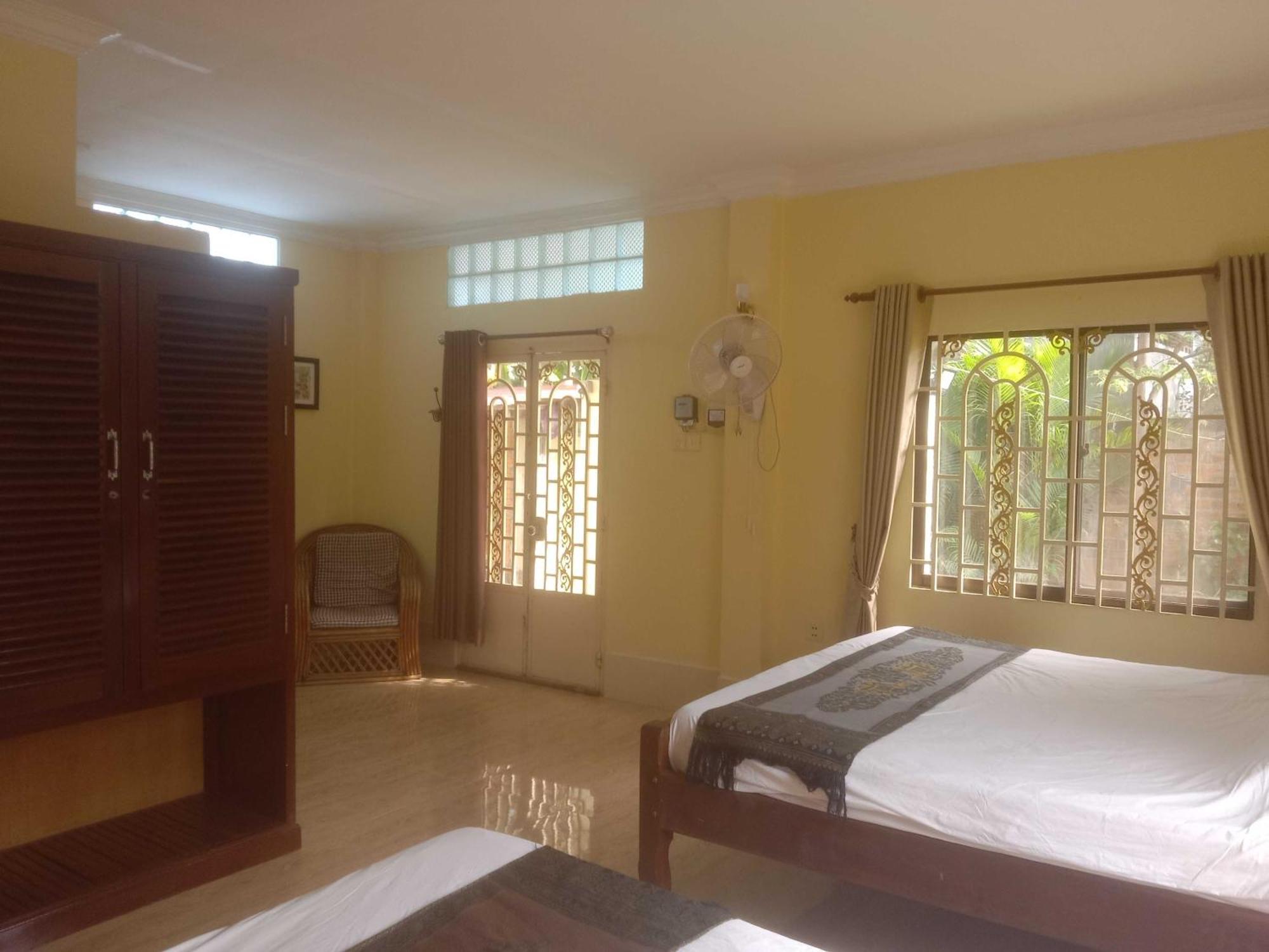 O'Hamok Family Homestay Battambang Extérieur photo