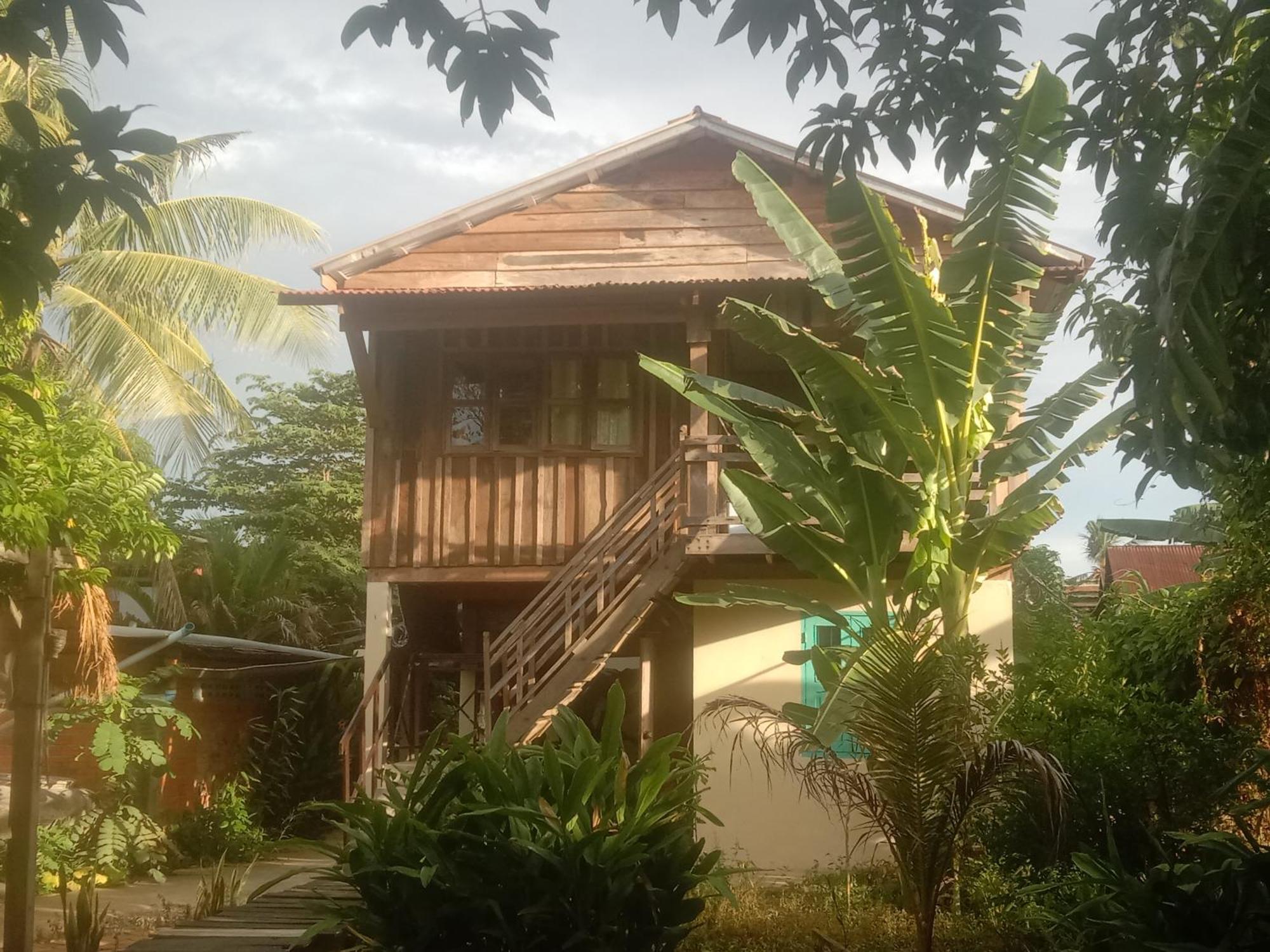 O'Hamok Family Homestay Battambang Extérieur photo